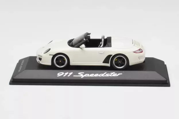 Minichamps Porsche 911 997-2 Speedster 2011 1:43 WAP0200290B